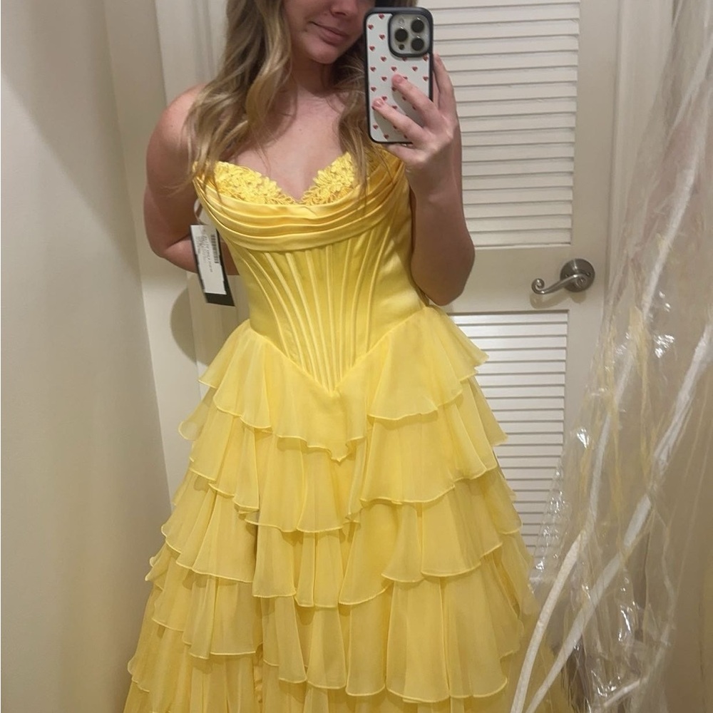 Elegant Yellow Tiered Dress